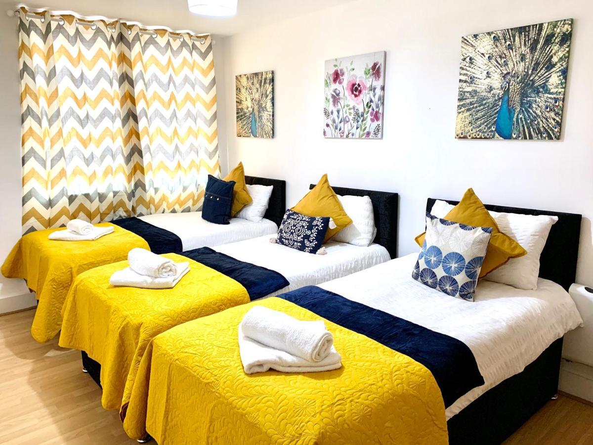 Central London 2 Bedrooms, Seperate Recption, Full Kitchen, Free Parking Extérieur photo